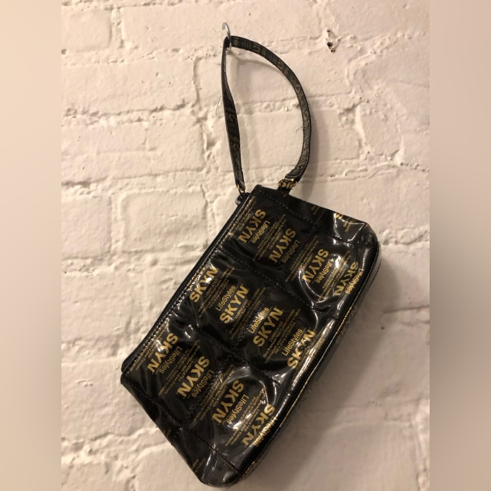 rare y2k skyn wristlet